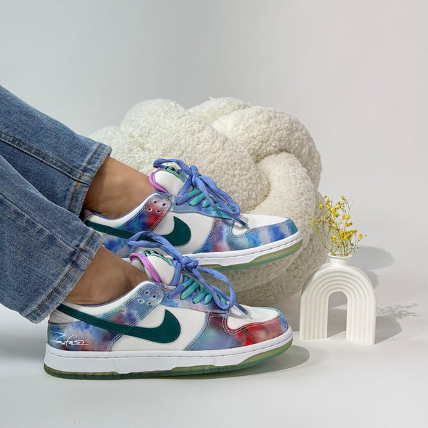 NK Dunk Low What The FL – Estilo Artístico y Color Explosivo