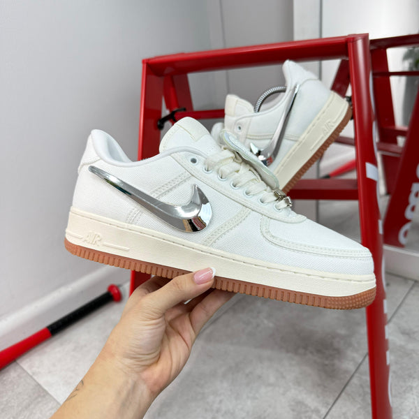 NK AF1 Travis Scott – Diseño Exclusivo y Estilo Inconfundible