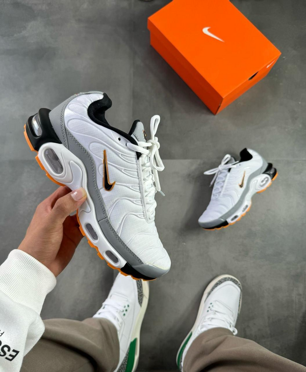 NK TN Blanco y Dorado – Estilo Urbano con Toque de Lujo 🔥